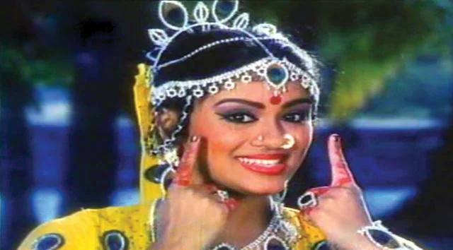 naache-mayuri-sudhar-chandran-movie-on-dance
