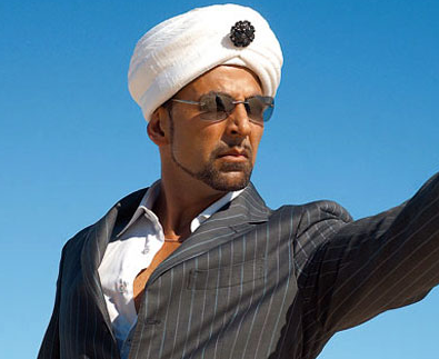 Akshay Kumar as Sardaar in Singh is King