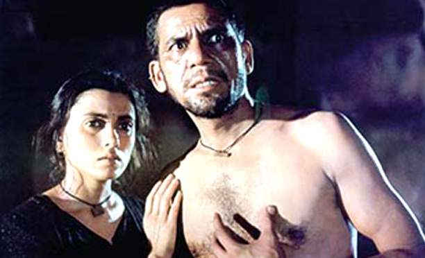 Om Puri deepa mehta in Tamas based on Indo Pak partition