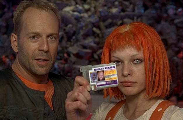The fifth element film about future and aliens