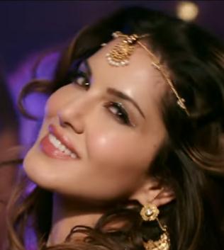 sunny leone in raees item song real name