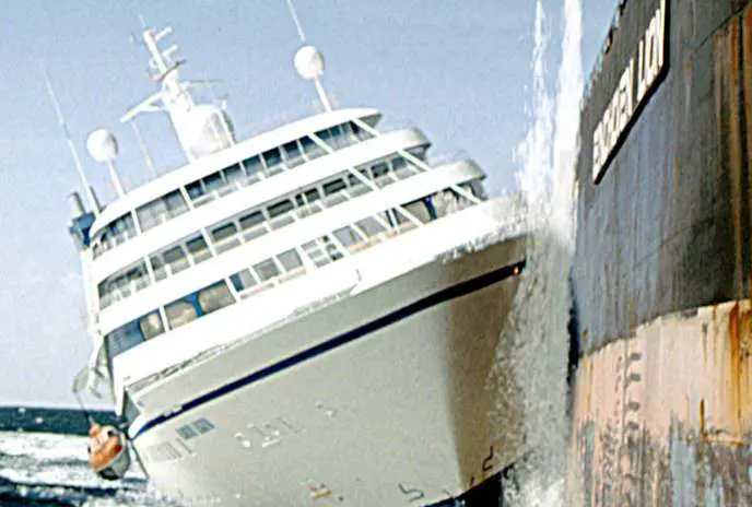 Speed 2 Cruise Control best movies about ships and ship journey