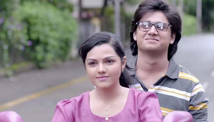 Ti Sadhya Kay Karte best marathi romantic film